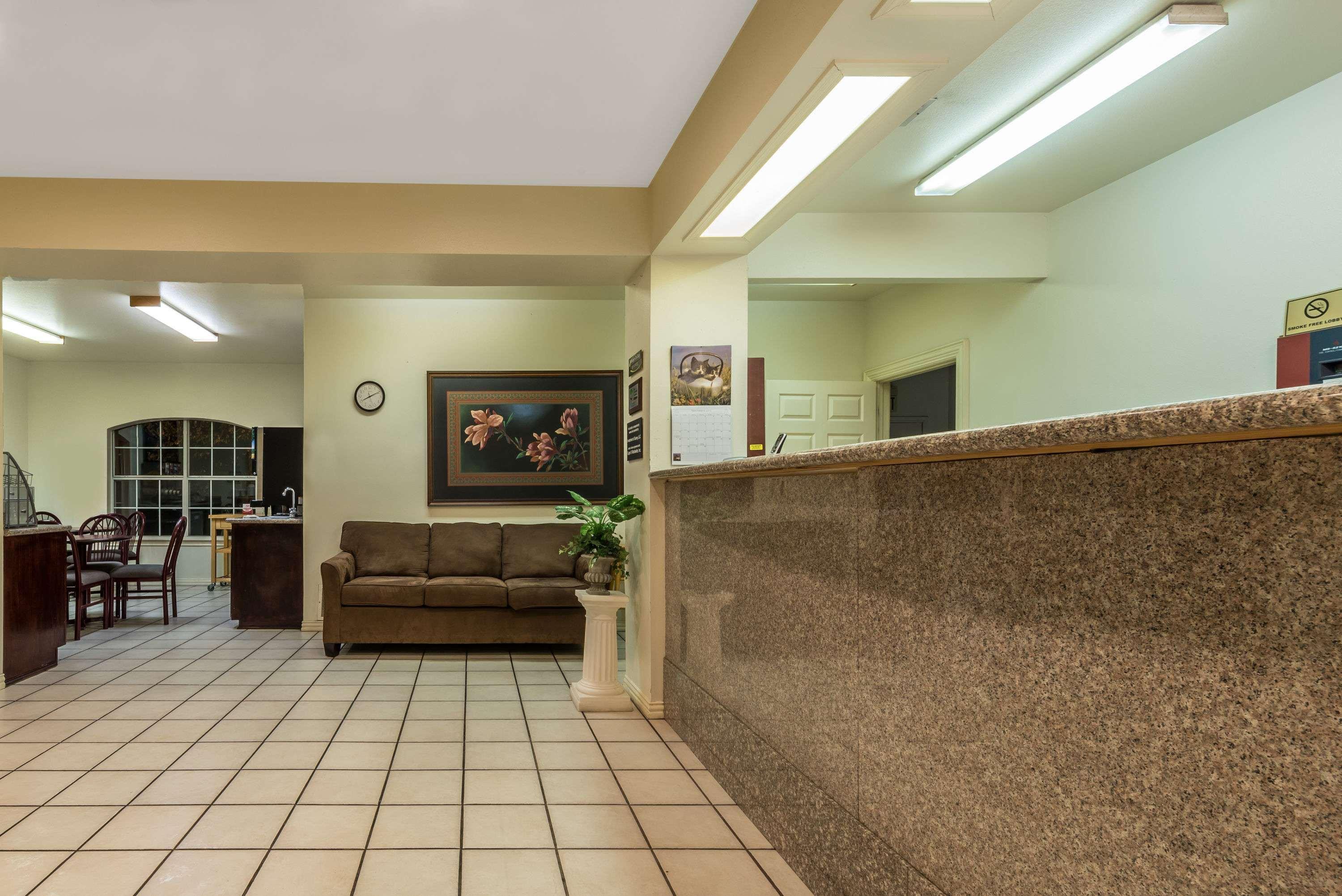Super 8 By Wyndham Greenville Exterior foto